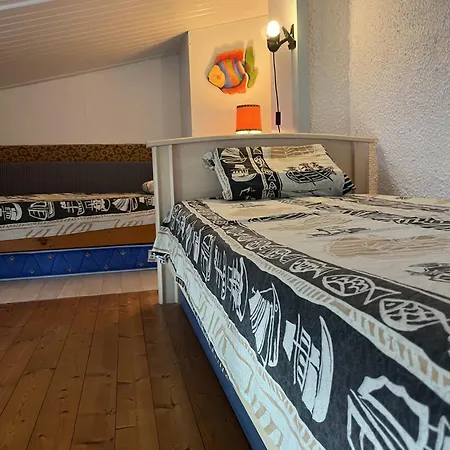 Les Piimprenelles 圣让-德蒙